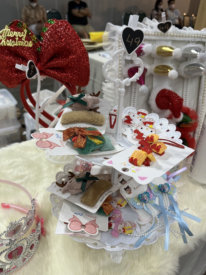 Be Glam Be CJ ร้านกิ๊บติดผม แว่น และเครื่องประดับ DIY ของน้องใจวัย 5 ขวบ