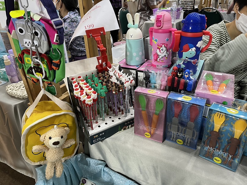 Nikko Kids ร้านอุปกรณ์ของใช้เด็ก ของน้องซันและน้องชายน์ ฝาแฝดวัย 9 ขวบ