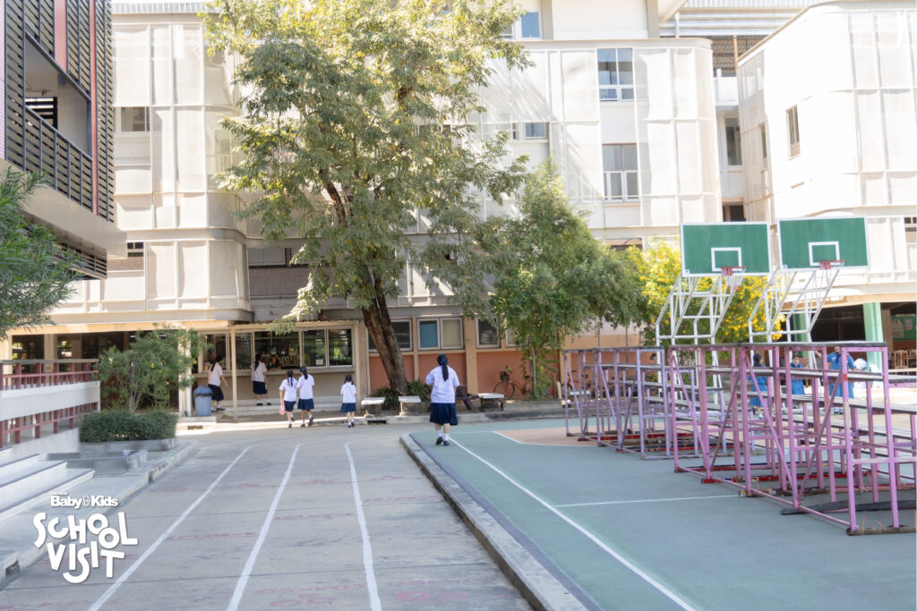 โรงเรียนเขมะสิริอนุสสรณ์