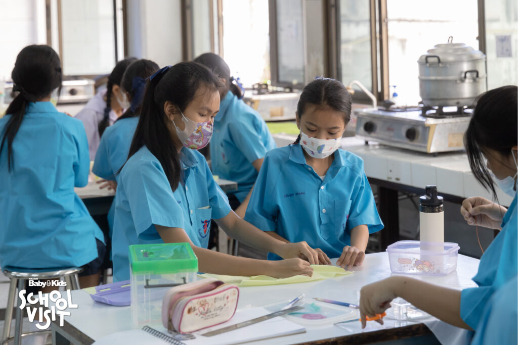 โรงเรียนเขมะสิริอนุสสรณ์