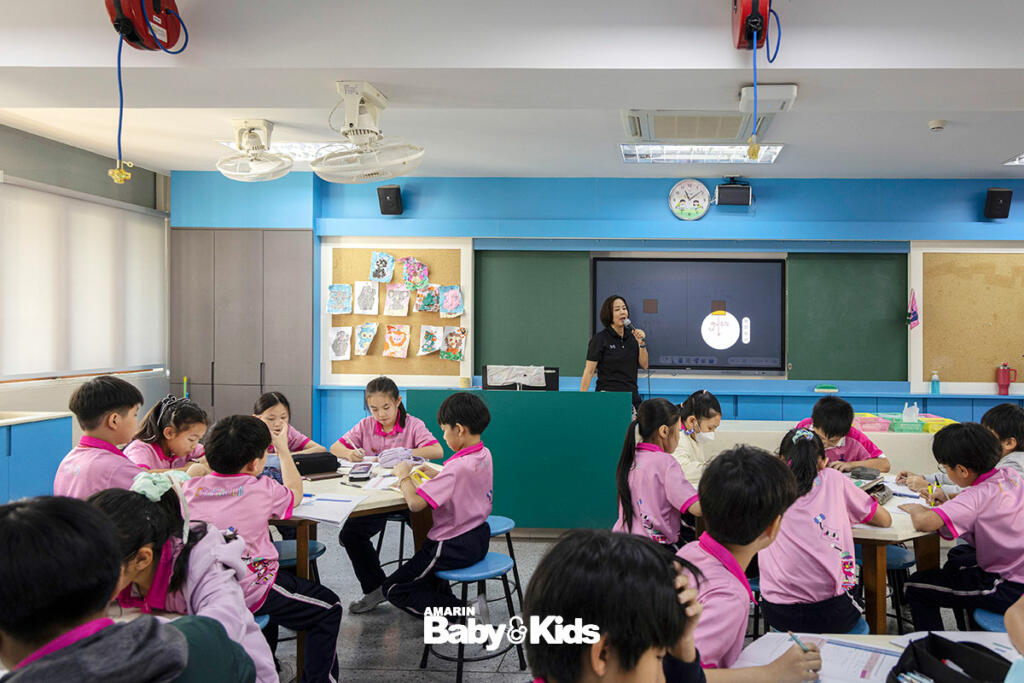 โรงเรียนสาธิตจุฬา ห้องเรียน อาคารเรียน 